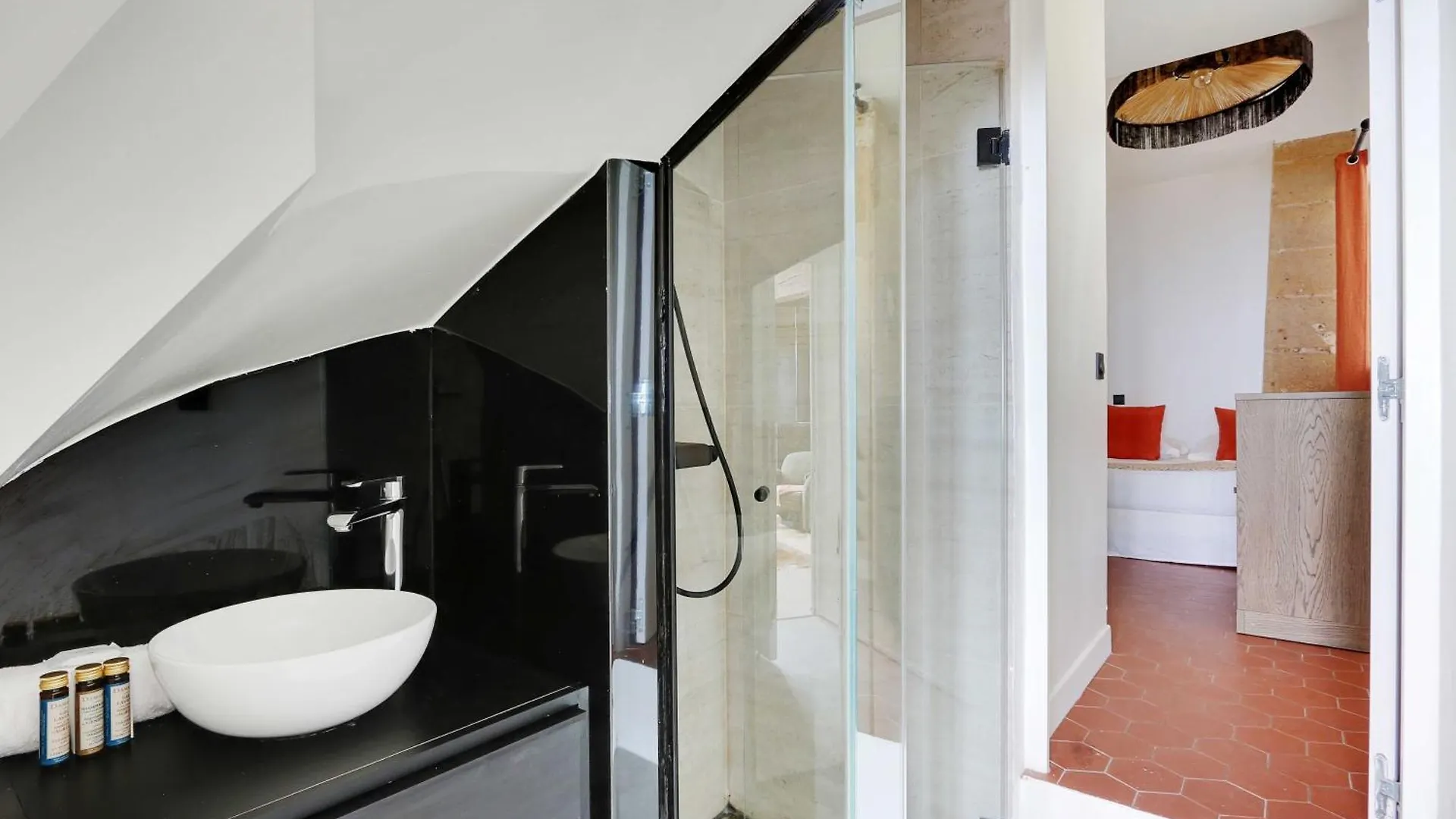 Refinement & Parisian Charm - Marais Lägenhet Frankrike